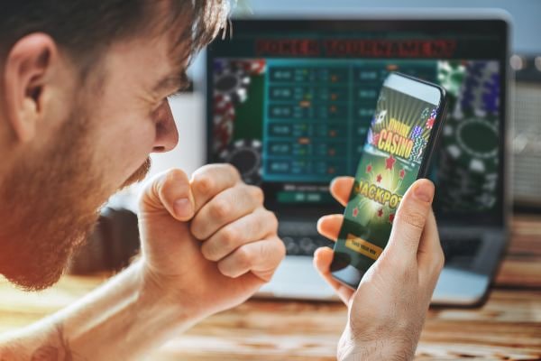 Trận đấu bóng đá chuyên nghiệp trong nền tảng cá cược 888vnd